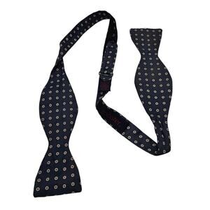 Rooster Mens 100% Silk Adjustable Bowtie Bow Tie Navy Blue Daisy Print